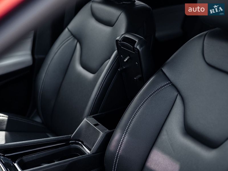 Позашляховик / Кросовер Jeep Compass 2024 в Рівному