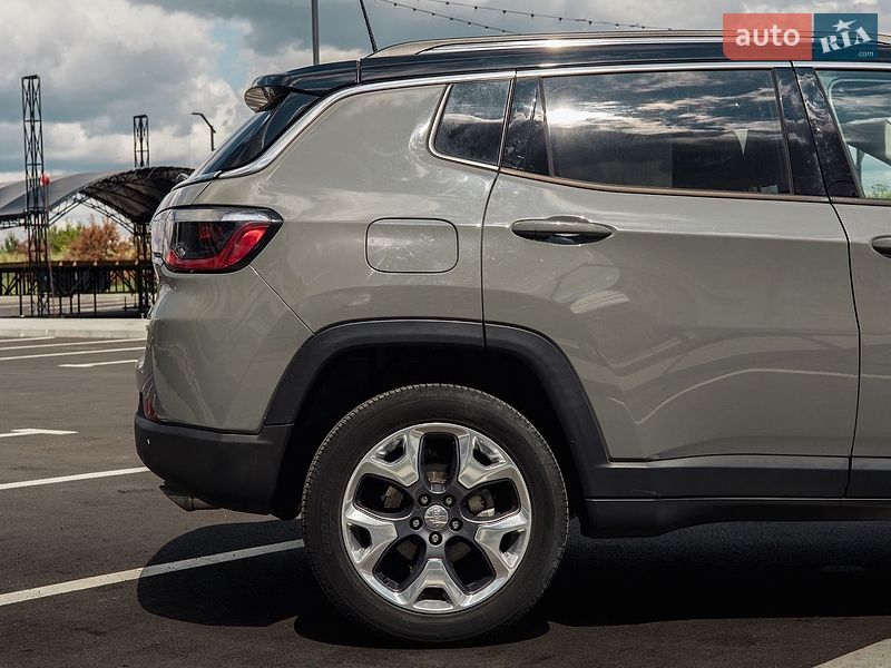 Позашляховик / Кросовер Jeep Compass 2020 в Рівному