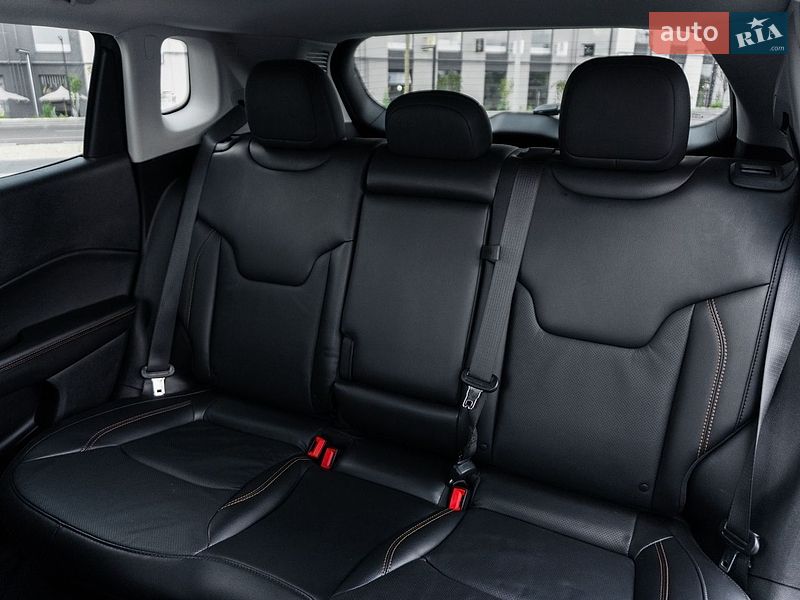 Позашляховик / Кросовер Jeep Compass 2020 в Рівному