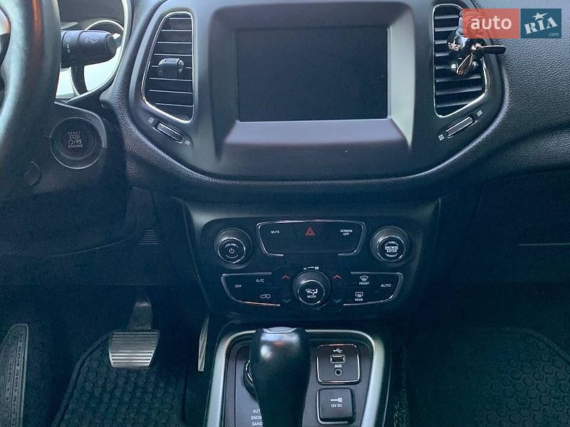 Позашляховик / Кросовер Jeep Compass 2018 в Лохвиці