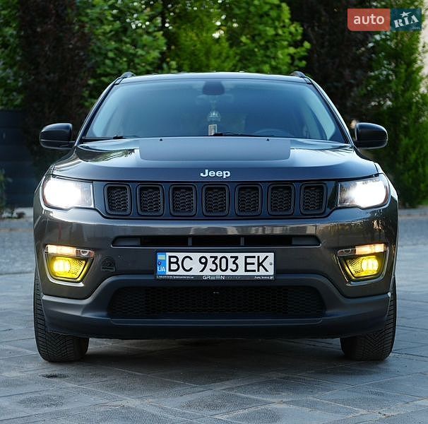 Внедорожник / Кроссовер Jeep Compass 2017 в Хмельницком