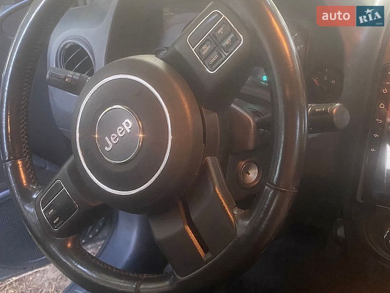 Внедорожник / Кроссовер Jeep Compass 2011 в Житомире