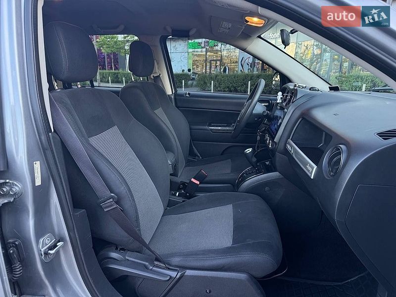 Внедорожник / Кроссовер Jeep Compass 2014 в Киеве