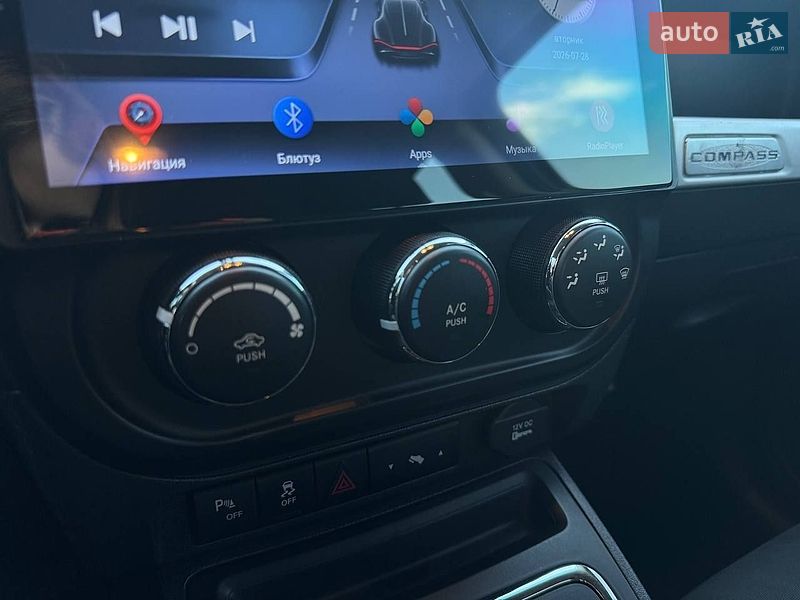 Внедорожник / Кроссовер Jeep Compass 2014 в Киеве