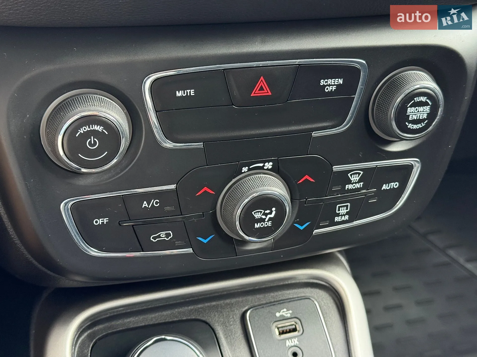 2018 Jeep Compass - мініатюра 18