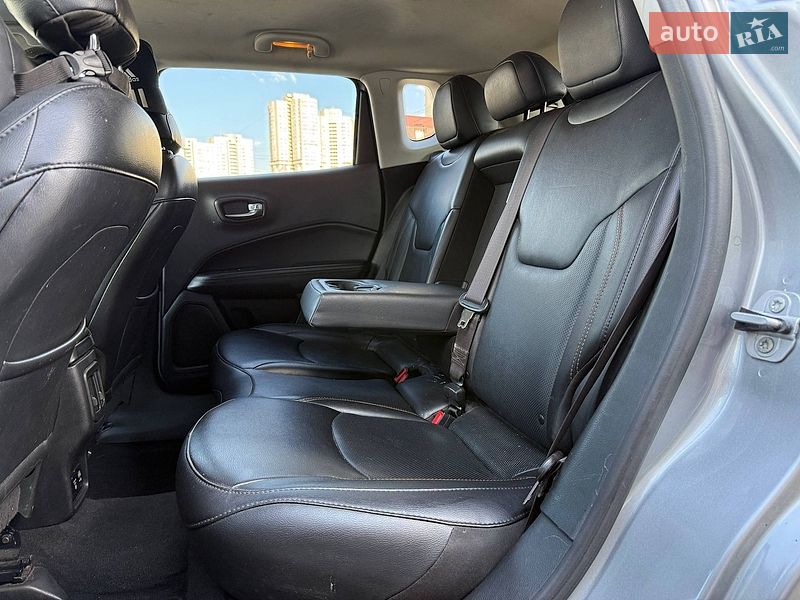 Внедорожник / Кроссовер Jeep Compass 2019 в Киеве фото 10 Внедорожник / Кроссовер Jeep Compass 2019 в Киеве