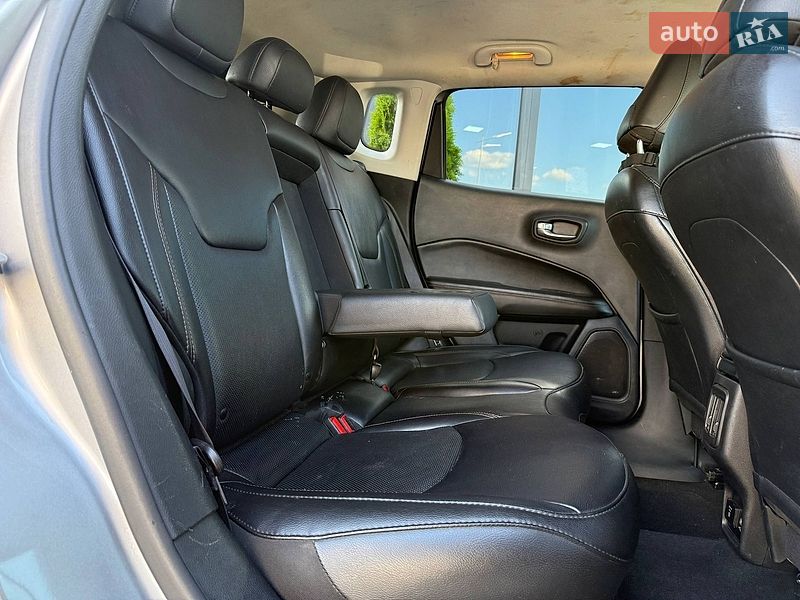 Позашляховик / Кросовер Jeep Compass 2019 в Києві фото 11 Позашляховик / Кросовер Jeep Compass 2019 в Києві