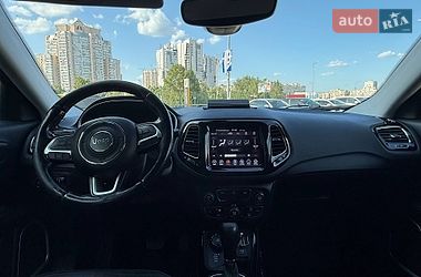 Внедорожник / Кроссовер Jeep Compass 2019 в Киеве фото 13 Внедорожник / Кроссовер Jeep Compass 2019 в Киеве