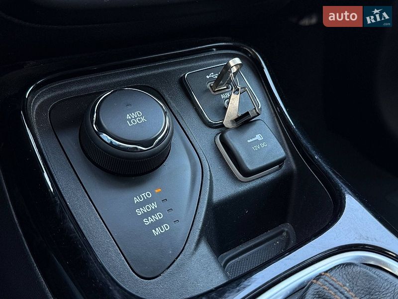 Позашляховик / Кросовер Jeep Compass 2019 в Києві фото 26 Позашляховик / Кросовер Jeep Compass 2019 в Києві