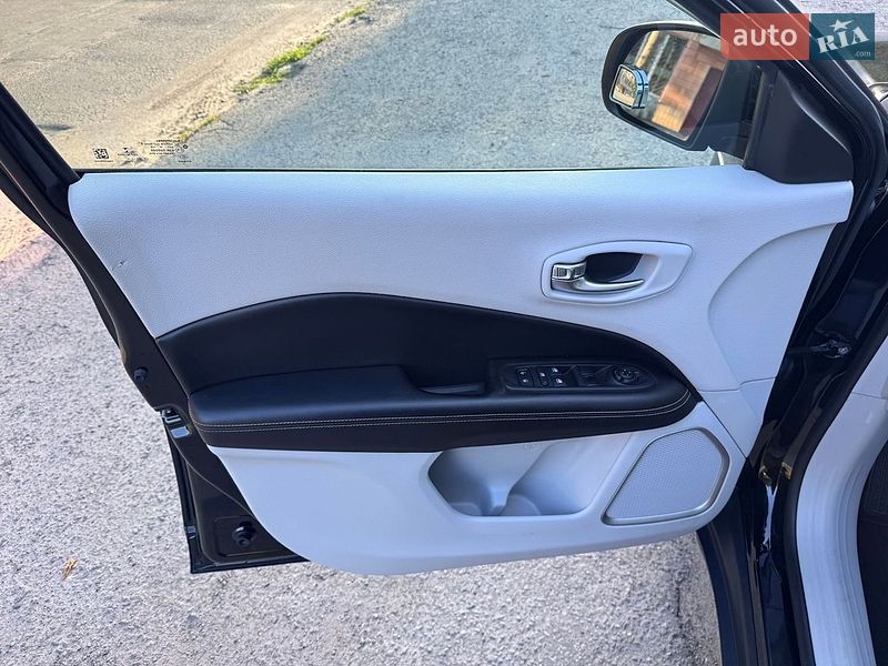 Внедорожник / Кроссовер Jeep Compass 2019 в Ровно фото 16 Внедорожник / Кроссовер Jeep Compass 2019 в Ровно