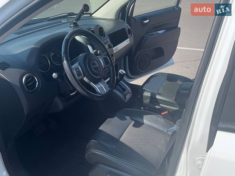 Внедорожник / Кроссовер Jeep Compass 2016 в Луцке