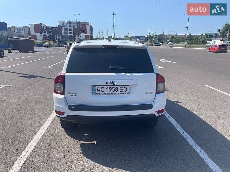Внедорожник / Кроссовер Jeep Compass 2016 в Луцке