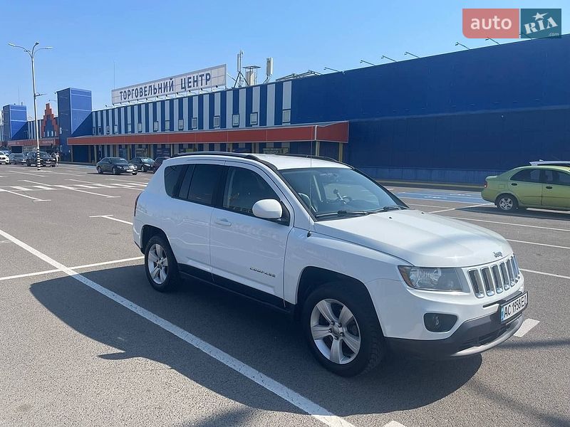 Внедорожник / Кроссовер Jeep Compass 2016 в Луцке