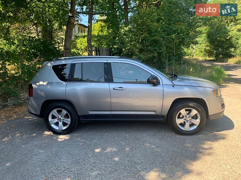 Позашляховик / Кросовер Jeep Compass 2015 в Києві