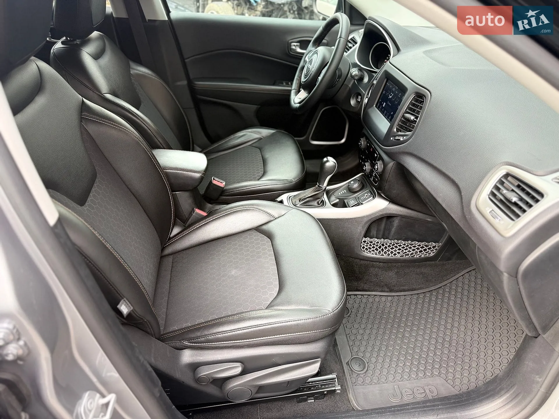 2018 Jeep Compass - мініатюра 46