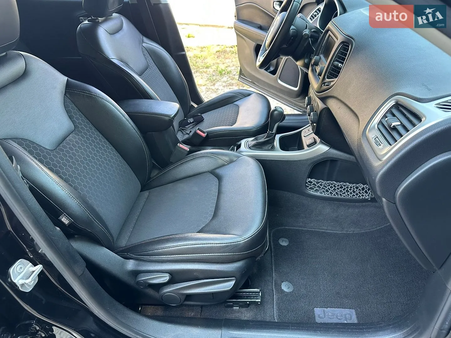 2019 Jeep Compass - мініатюра 37