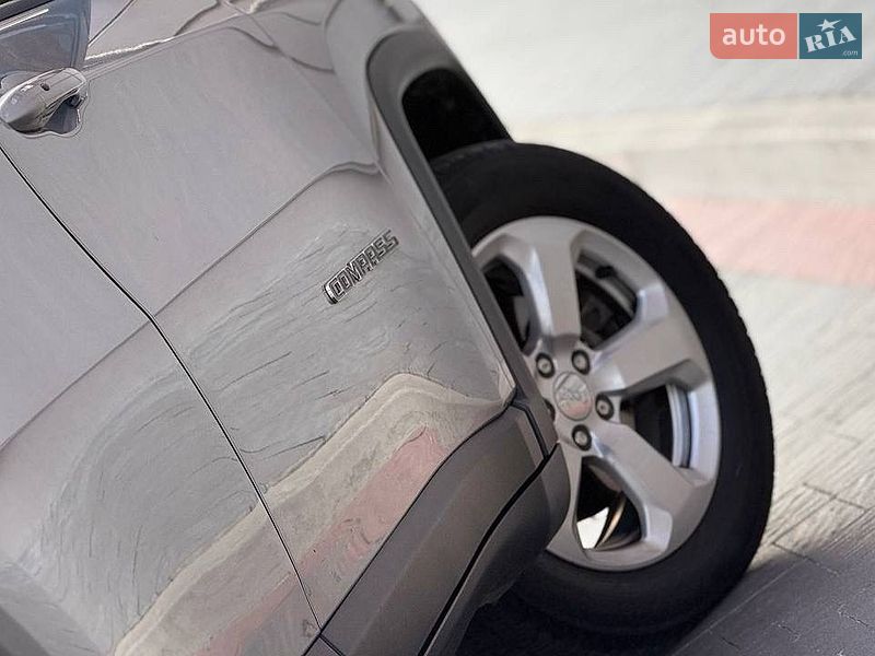 Позашляховик / Кросовер Jeep Compass 2019 в Трускавці фото 35 Позашляховик / Кросовер Jeep Compass 2019 в Трускавці
