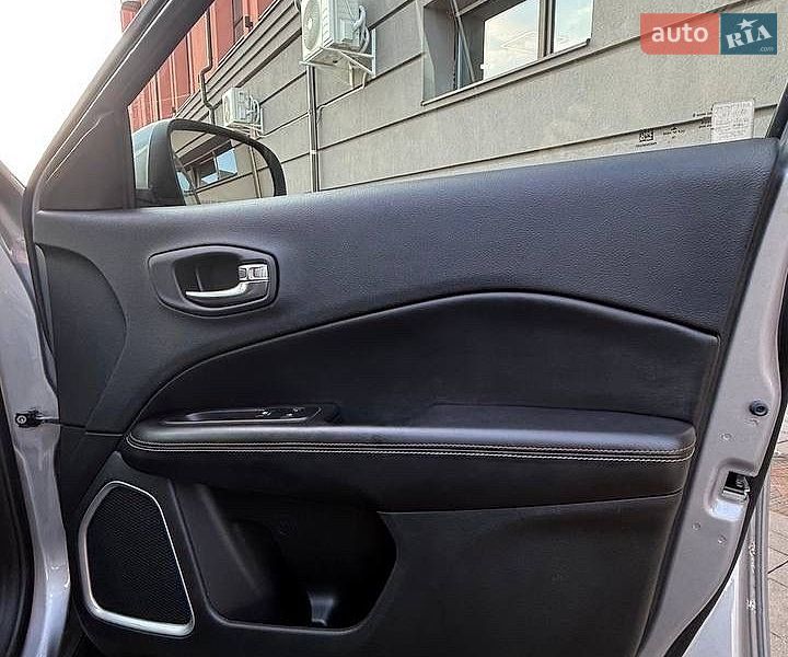 Позашляховик / Кросовер Jeep Compass 2019 в Трускавці фото 59 Позашляховик / Кросовер Jeep Compass 2019 в Трускавці