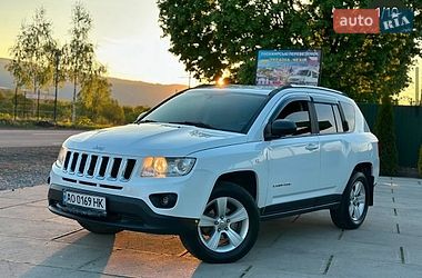 Внедорожник / Кроссовер Jeep Compass 2011 в Хусте