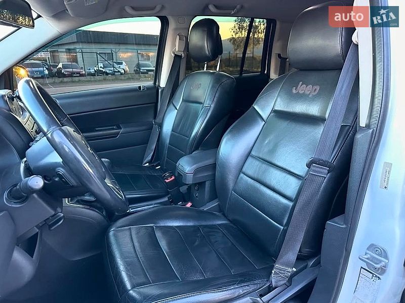 Внедорожник / Кроссовер Jeep Compass 2011 в Хусте фото 3 Внедорожник / Кроссовер Jeep Compass 2011 в Хусте