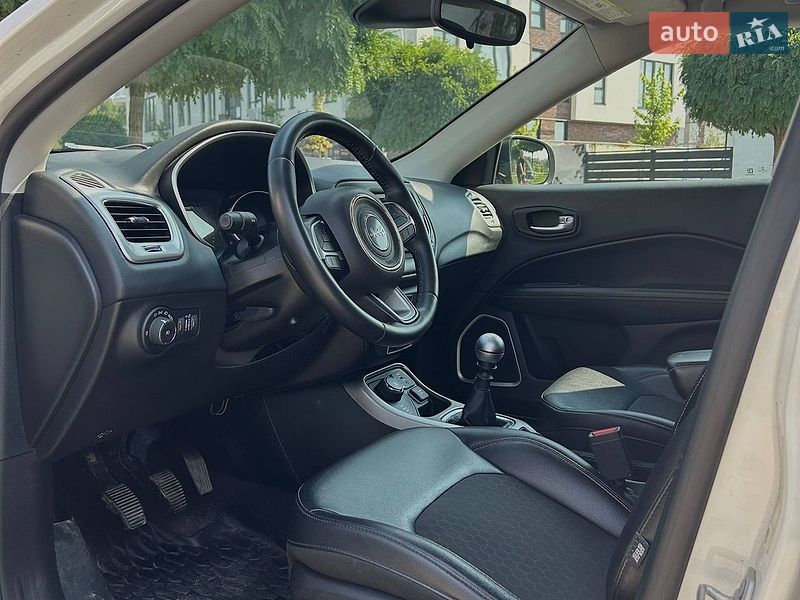 Внедорожник / Кроссовер Jeep Compass 2017 в Умани