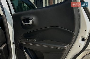 Внедорожник / Кроссовер Jeep Compass 2017 в Умани