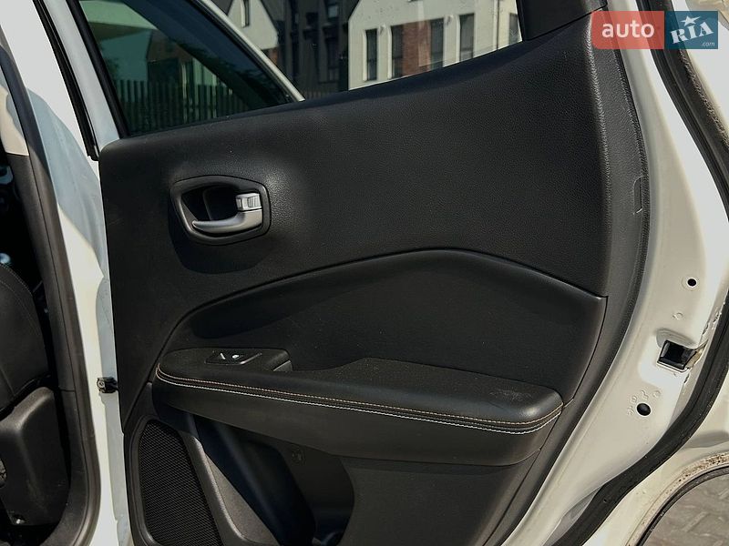 Внедорожник / Кроссовер Jeep Compass 2017 в Умани