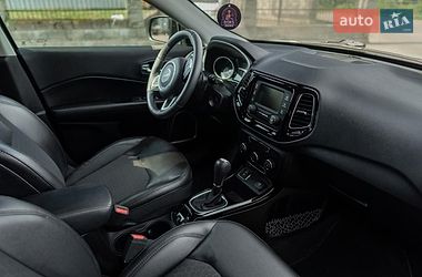 Внедорожник / Кроссовер Jeep Compass 2018 в Ровно