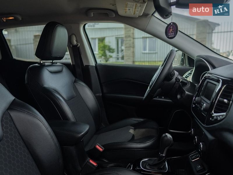 Внедорожник / Кроссовер Jeep Compass 2018 в Ровно
