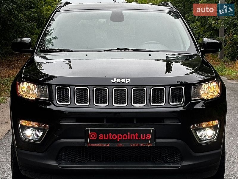 Jeep Compass, photos from the listing