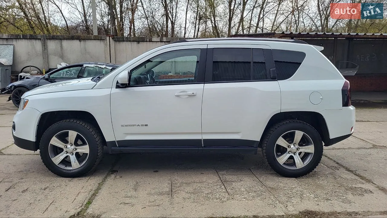 2016 Jeep Compass - мініатюра 8