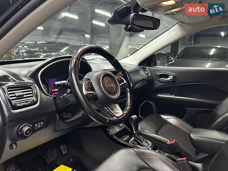 Позашляховик / Кросовер Jeep Compass 2020 в Чернівцях