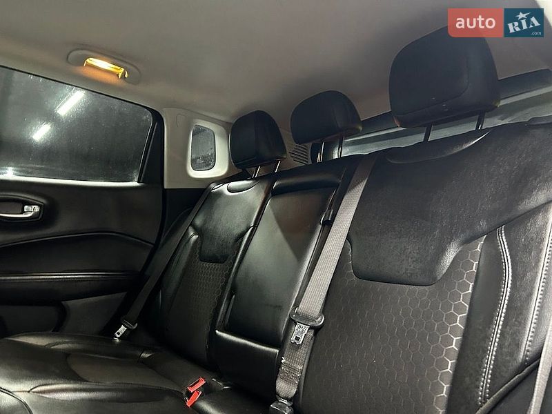 Позашляховик / Кросовер Jeep Compass 2020 в Чернівцях