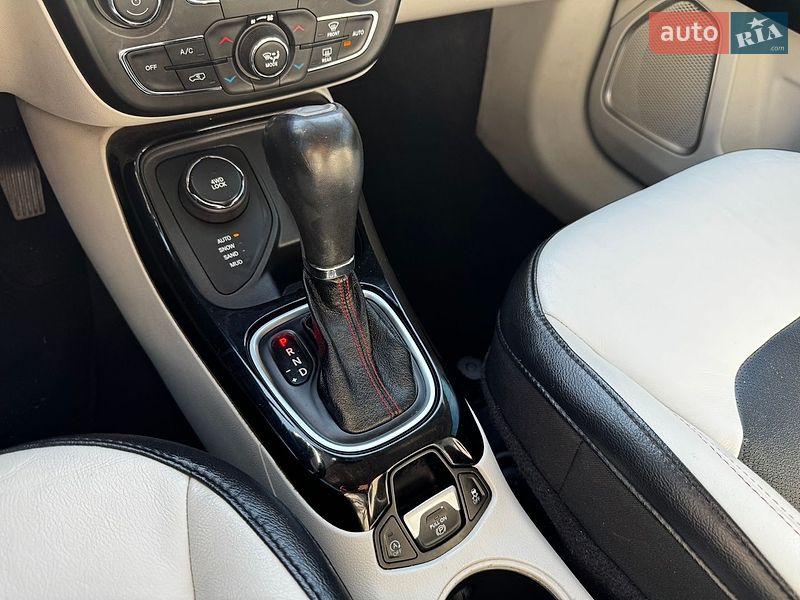 Позашляховик / Кросовер Jeep Compass 2017 в Києві