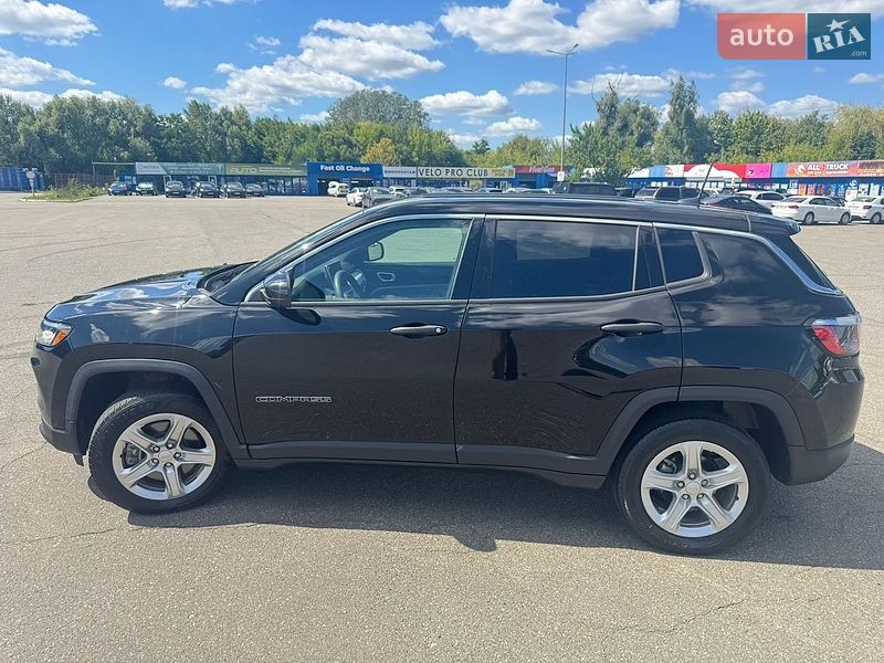 Внедорожник / Кроссовер Jeep Compass 2023 в Киеве