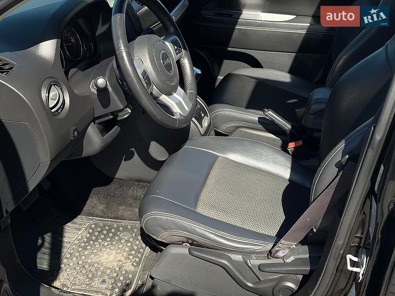 Внедорожник / Кроссовер Jeep Compass 2014 в Львове
