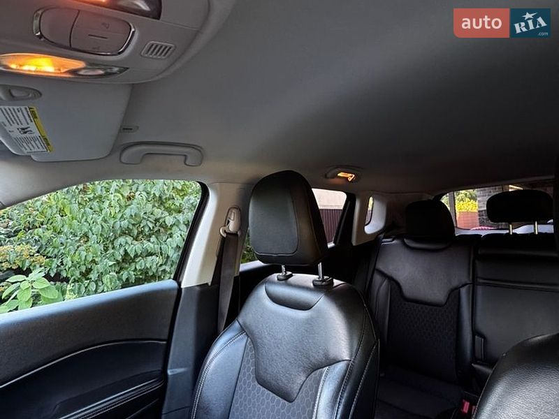 Внедорожник / Кроссовер Jeep Compass 2018 в Киеве