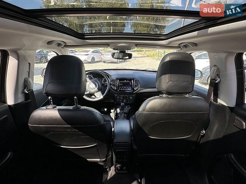 Внедорожник / Кроссовер Jeep Compass 2017 в Белогородке