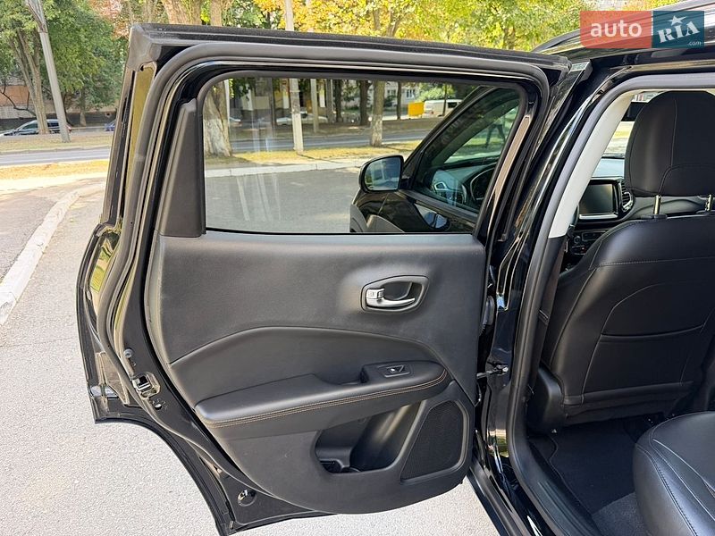 Внедорожник / Кроссовер Jeep Compass 2020 в Харькове