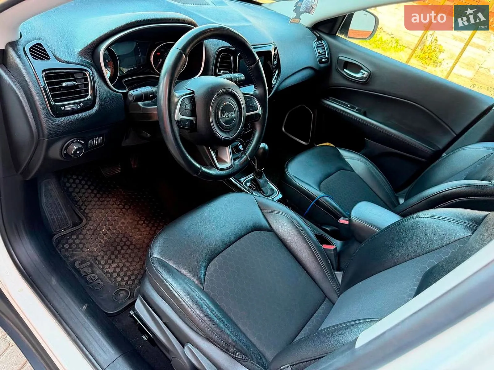 2019 Jeep Compass - мініатюра 16