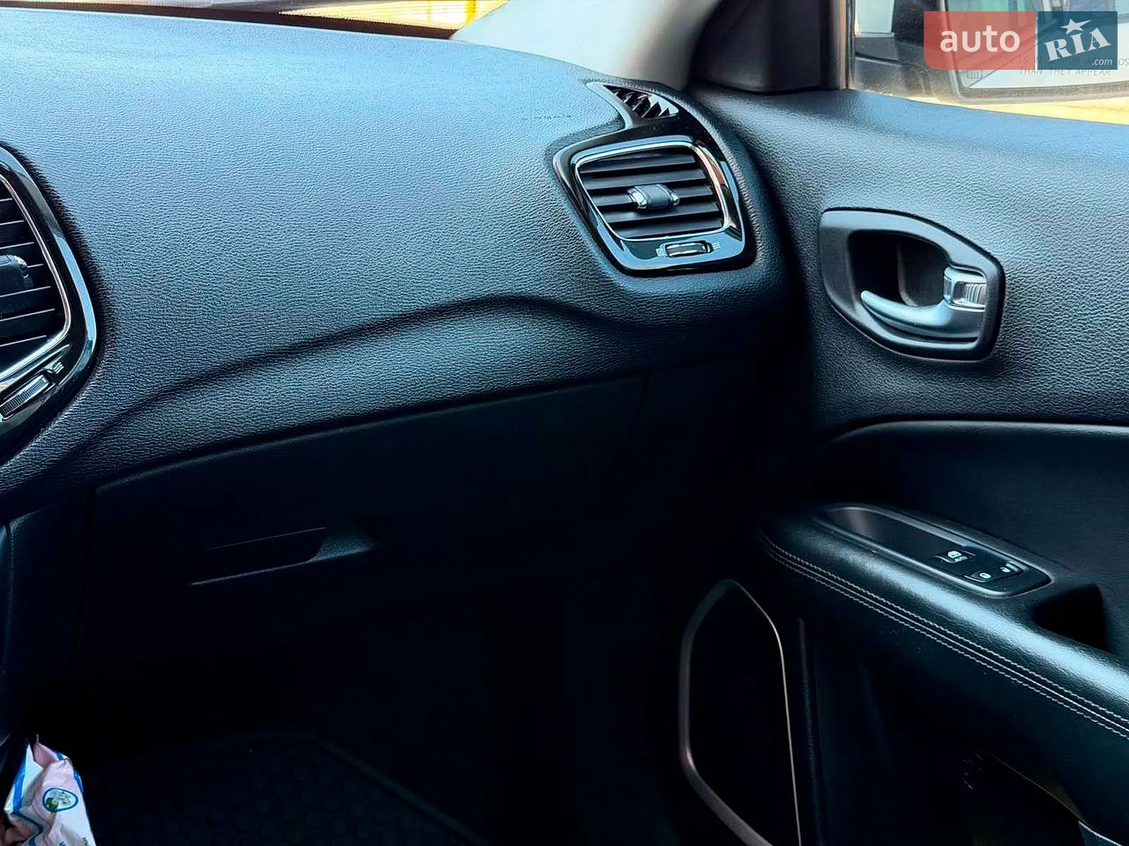 2019 Jeep Compass - мініатюра 23