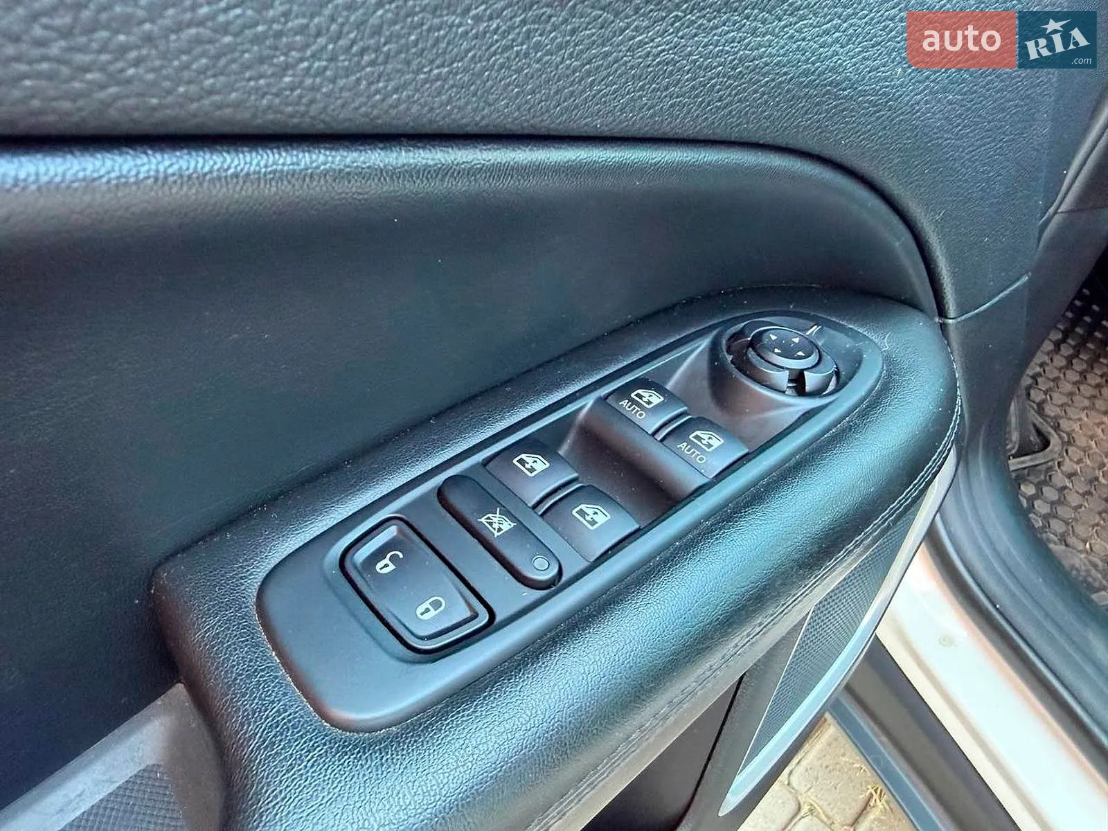 2019 Jeep Compass - мініатюра 13