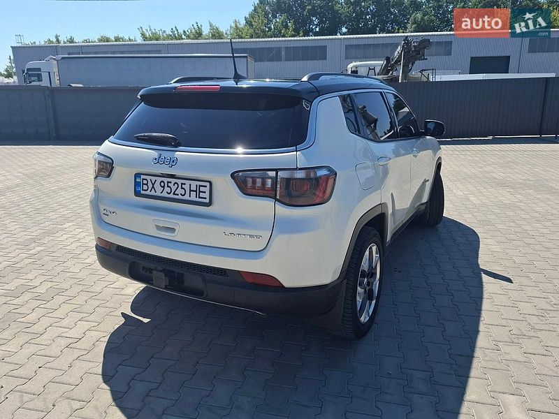 Внедорожник / Кроссовер Jeep Compass 2017 в Изяславе