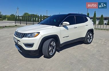 Внедорожник / Кроссовер Jeep Compass 2017 в Изяславе