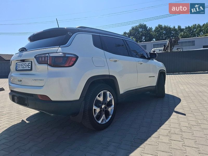 Внедорожник / Кроссовер Jeep Compass 2017 в Изяславе