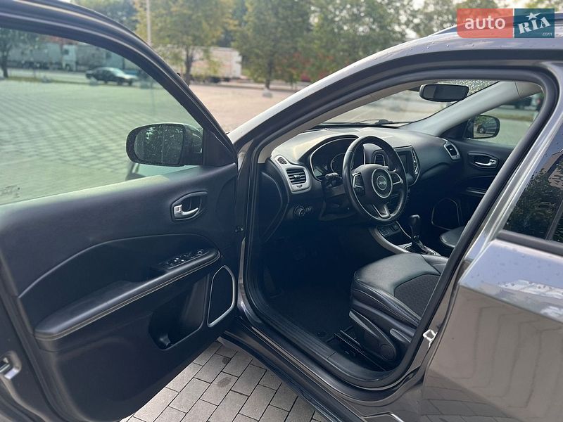 Позашляховик / Кросовер Jeep Compass 2021 в Рівному