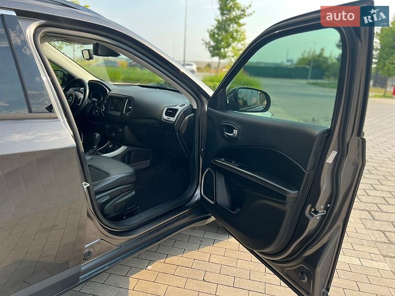Позашляховик / Кросовер Jeep Compass 2021 в Рівному