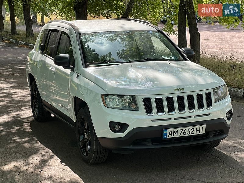 Внедорожник / Кроссовер Jeep Compass 2016 в Житомире