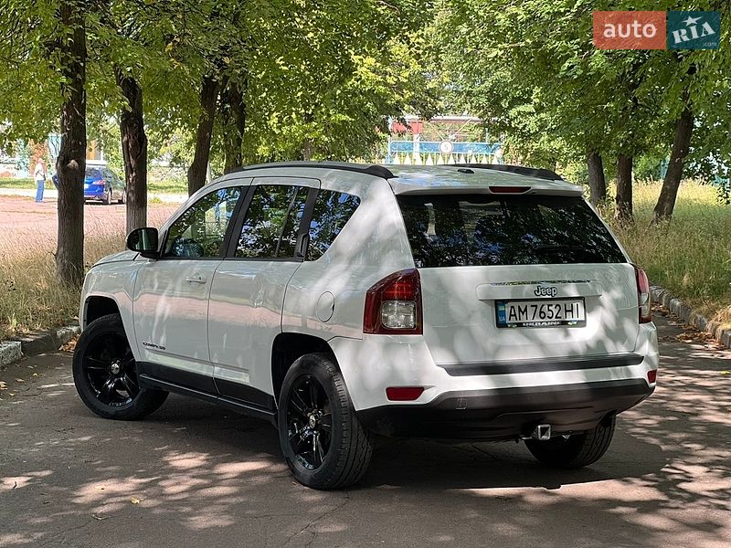 Внедорожник / Кроссовер Jeep Compass 2016 в Житомире