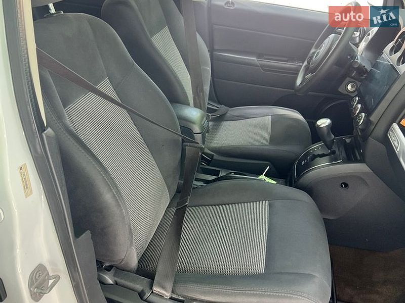 Позашляховик / Кросовер Jeep Compass 2016 в Житомирі фото 18 Позашляховик / Кросовер Jeep Compass 2016 в Житомирі